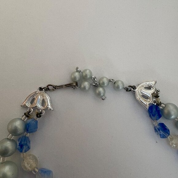 Vintage Double Strand Blue Silver Tone Beaded Necklace Faceted Classic Elegant - Picture 6 of 7